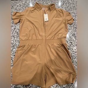 Calia, Short Sleeve Romper, Sahara Sand Tan, Perfect Conditon 🧵